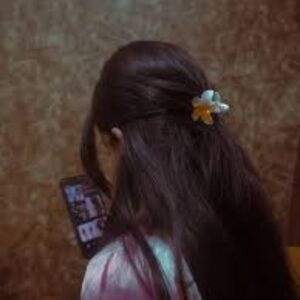 Student-Reviewing-English-Lesson-on-Mobile